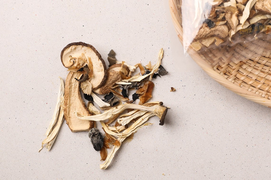 Dried Mushroom Mix - 5 Varieties, 6g x 8 Packs,